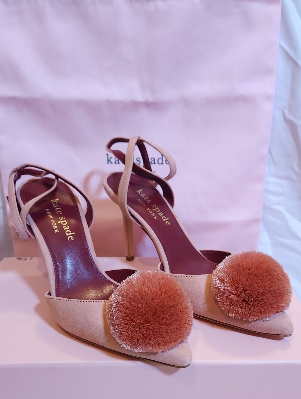 Kate Spade NY Amour Pom Dancer Pink Pumps Size 5.5  Suede Dust Bag Box